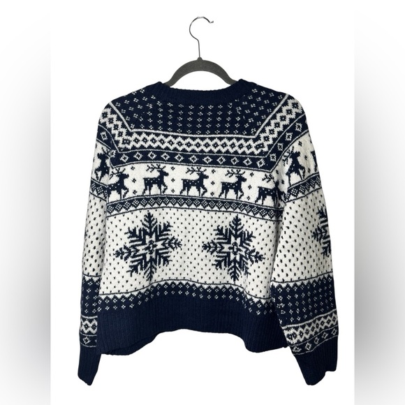 Old Navy Women’s L Petite Fair Isle Reindeer Snowflake Cardigan Sweater – Navy - Picture 4 of 5